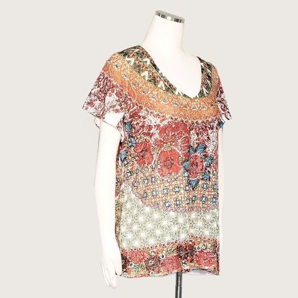 Geometric Print Top - Picture 4 of 9